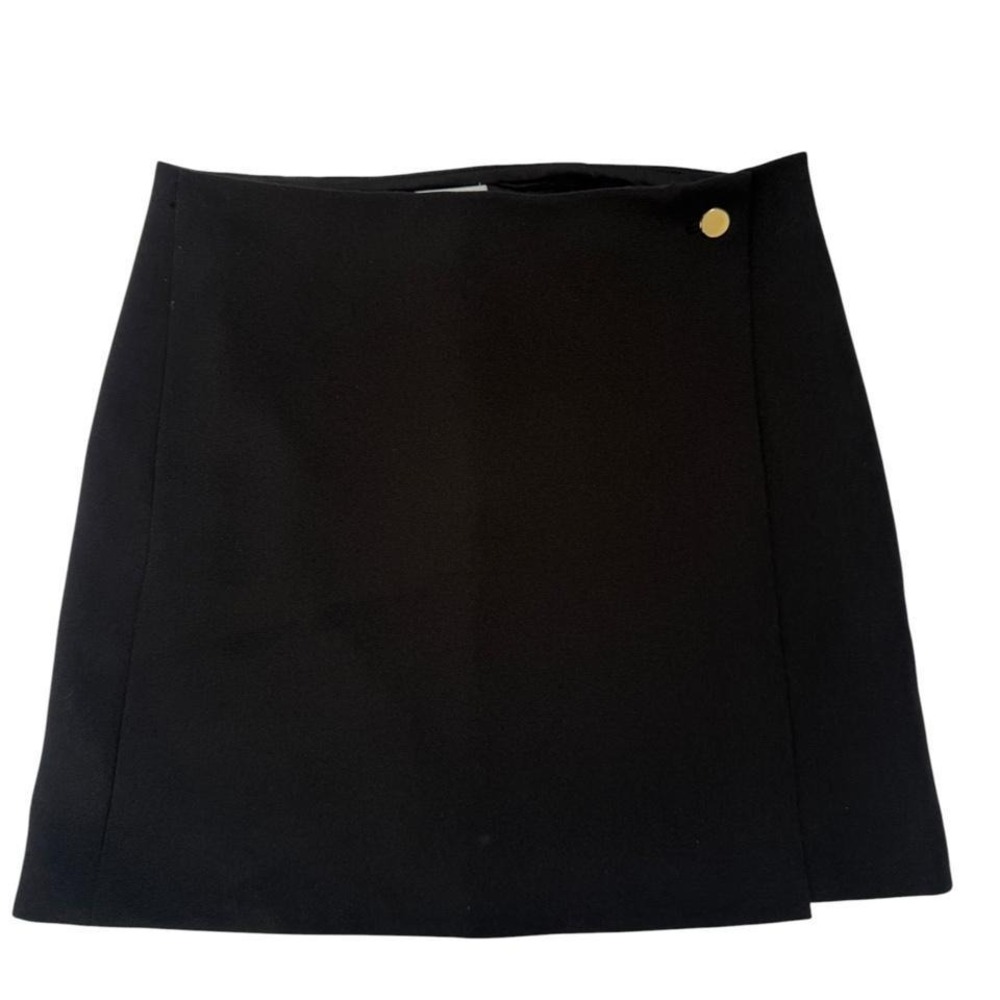 Babaton Wayne Skirt Black Wrap Mini Skirt Gold‎ Button Aritzia Size 2 Babaton